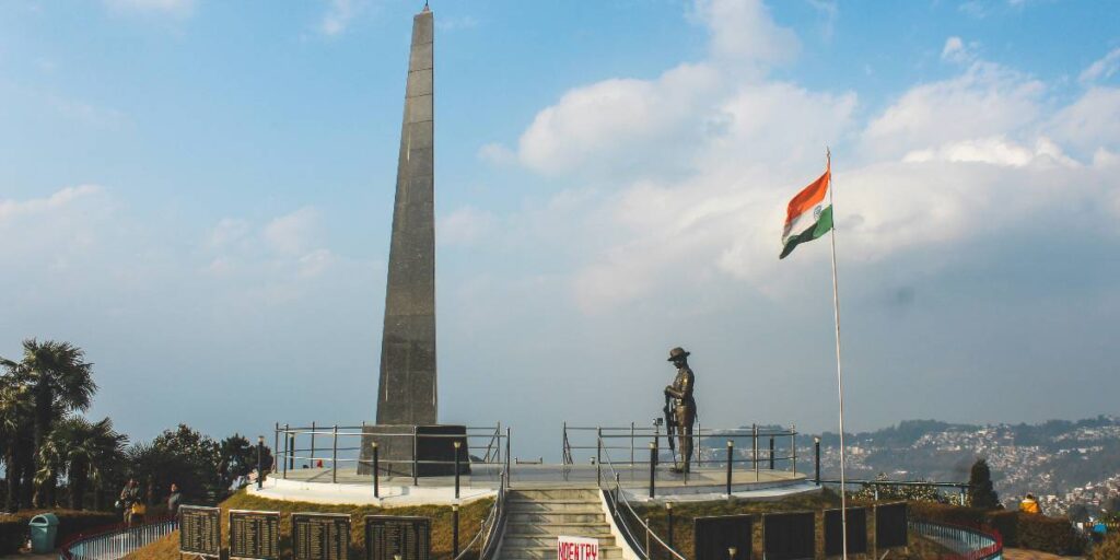 batasia-loop-darjeeling